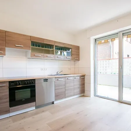 Tolstov House - Freistehendes 9 Haus Mit Grossem Garten * Pulheim