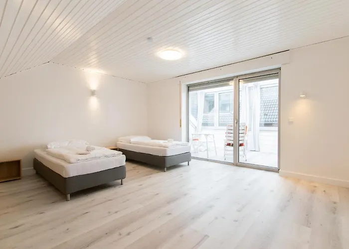 Tolstov House - Freistehendes 9 Haus Mit Grossem Garten 公寓 *