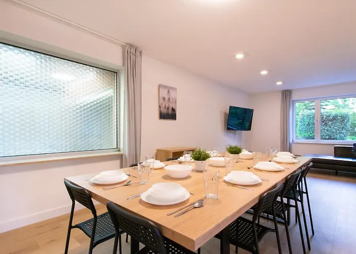 Tolstov House - Freistehendes 9 Haus Mit Grossem Garten * 普尔海姆