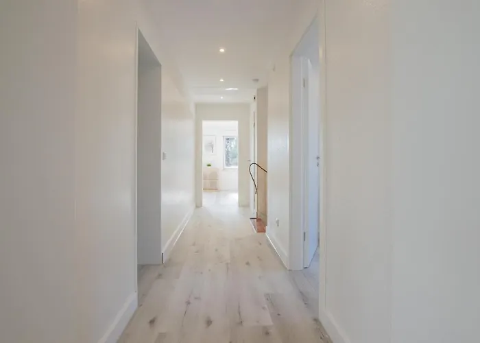 公寓 Tolstov House - Freistehendes 9 Haus Mit Grossem Garten *