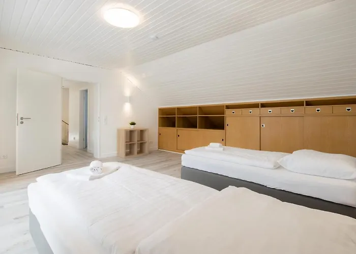 Tolstov House - Freistehendes 9 Haus Mit Grossem Garten 普尔海姆