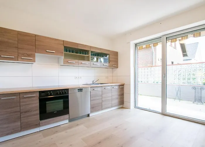 Tolstov House - Freistehendes 9 Haus Mit Grossem Garten * 普尔海姆