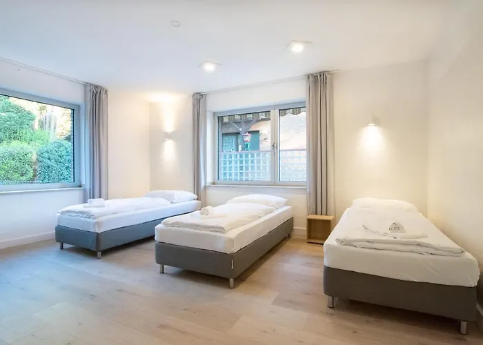 Tolstov House - Freistehendes 9 Haus Mit Grossem Garten