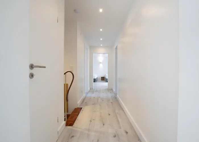 公寓 Tolstov House - Freistehendes 9 Haus Mit Grossem Garten