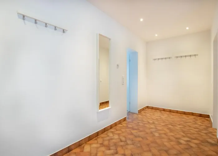 Tolstov House - Freistehendes 9 Haus Mit Grossem Garten 公寓 *