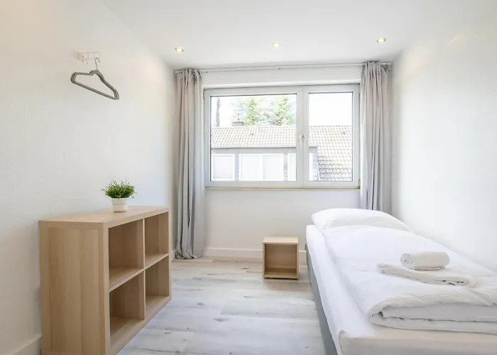 公寓 Tolstov House - Freistehendes 9 Haus Mit Grossem Garten *