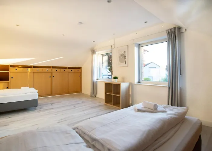 Tolstov House - Freistehendes 9 Haus Mit Grossem Garten 公寓 普尔海姆